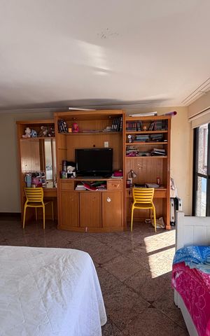 Apartamento à venda com 217m², 5 quartos e 4 vagas Apartamento à venda com 217m², 5 quartos e 4 vagasQuarto 1