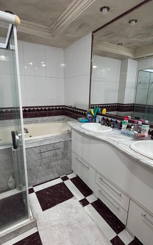Apartamento à venda com 217m², 5 quartos e 4 vagas Apartamento à venda com 217m², 5 quartos e 4 vagasBanheiro do Quarto 2