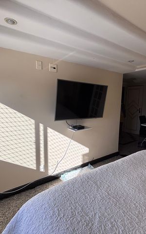 Apartamento à venda com 217m², 5 quartos e 4 vagas Apartamento à venda com 217m², 5 quartos e 4 vagasQuarto 5
