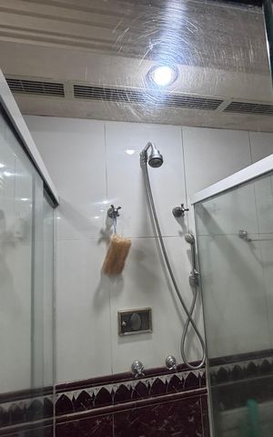 Apartamento à venda com 217m², 5 quartos e 4 vagas Apartamento à venda com 217m², 5 quartos e 4 vagasBanheiro do Quarto 2