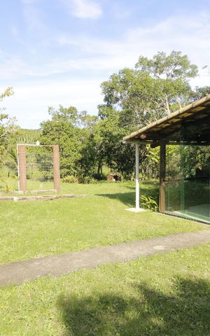 Casa para alugar com 236m², 6 quartos e 2 vagasÁrea externa