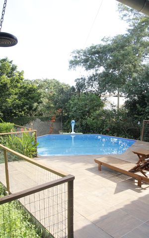 Casa para alugar com 236m², 6 quartos e 2 vagasVaranda