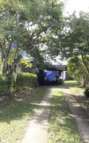 Casa para alugar com 236m², 6 quartos e 2 vagasÁrea externa