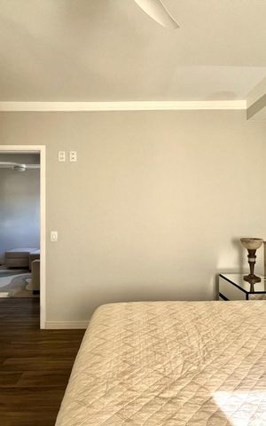 Apartamento à venda com 80m², 3 quartos e 2 vagas Apartamento à venda com 80m², 3 quartos e 2 vagasSuíte