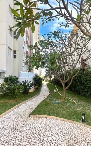 Apartamento à venda com 80m², 3 quartos e 2 vagas Apartamento à venda com 80m², 3 quartos e 2 vagasÁrea comum