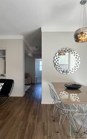 Apartamento à venda com 80m², 3 quartos e 2 vagas Apartamento à venda com 80m², 3 quartos e 2 vagasSala
