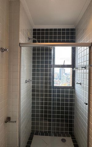 Apartamento à venda com 492m², 5 quartos e 5 vagas Apartamento à venda com 492m², 5 quartos e 5 vagasBanheiro da Suíte 4