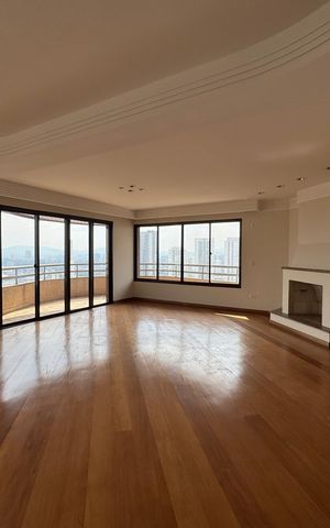 Apartamento à venda com 492m², 5 quartos e 5 vagas Apartamento à venda com 492m², 5 quartos e 5 vagasSala