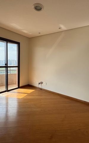 Apartamento à venda com 492m², 5 quartos e 5 vagas Apartamento à venda com 492m², 5 quartos e 5 vagasSala de TV