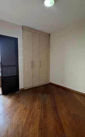 Apartamento à venda com 492m², 5 quartos e 5 vagas Apartamento à venda com 492m², 5 quartos e 5 vagasSuíte 4