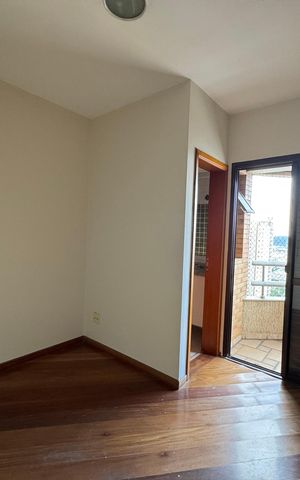 Apartamento à venda com 492m², 5 quartos e 5 vagas Apartamento à venda com 492m², 5 quartos e 5 vagasSuíte 5