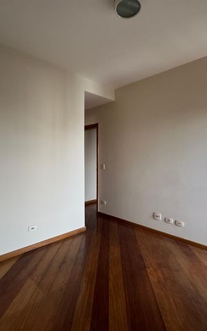 Apartamento à venda com 492m², 5 quartos e 5 vagas Apartamento à venda com 492m², 5 quartos e 5 vagasSuíte 2