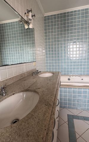Apartamento à venda com 492m², 5 quartos e 5 vagas Apartamento à venda com 492m², 5 quartos e 5 vagasBanheiro da Suíte Master