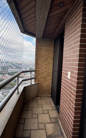 Apartamento à venda com 492m², 5 quartos e 5 vagas Apartamento à venda com 492m², 5 quartos e 5 vagasSacada