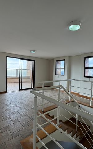 Apartamento à venda com 492m², 5 quartos e 5 vagas Apartamento à venda com 492m², 5 quartos e 5 vagasSala 2