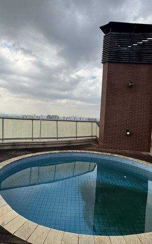 Apartamento à venda com 492m², 5 quartos e 5 vagas Apartamento à venda com 492m², 5 quartos e 5 vagasPiscina