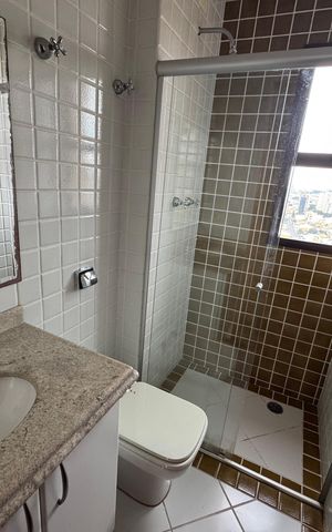 Apartamento à venda com 492m², 5 quartos e 5 vagas Apartamento à venda com 492m², 5 quartos e 5 vagasBanheiro da suíte 5