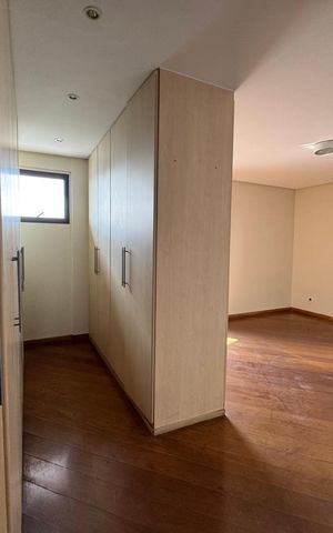 Apartamento à venda com 492m², 5 quartos e 5 vagas Apartamento à venda com 492m², 5 quartos e 5 vagasSuíte master