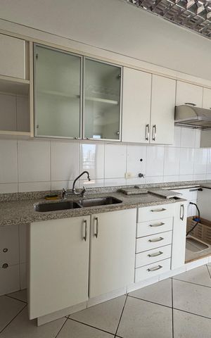 Apartamento à venda com 492m², 5 quartos e 5 vagas Apartamento à venda com 492m², 5 quartos e 5 vagasCozinha