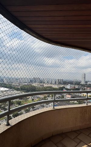 Apartamento à venda com 492m², 5 quartos e 5 vagas Apartamento à venda com 492m², 5 quartos e 5 vagasVista