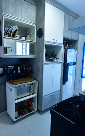 Apartamento para alugar com 74m², 2 quartos e 2 vagasCozinha