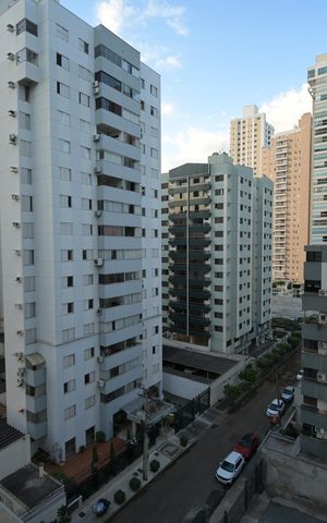 Apartamento para alugar com 112m², 3 quartos e 2 vagas