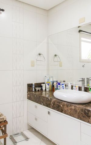 Casa à venda com 550m², 6 quartos e 4 vagas Casa à venda com 550m², 6 quartos e 4 vagasBanheiro da Suíte 3