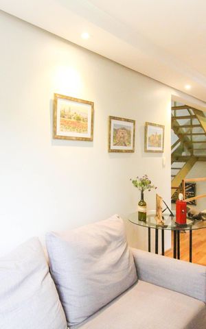 Casa à venda com 550m², 6 quartos e 4 vagas Casa à venda com 550m², 6 quartos e 4 vagasSala 2