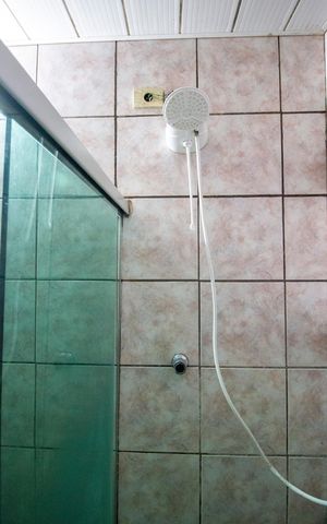 Casa à venda com 233m², 3 quartos e 6 vagasBanheiro da suíte