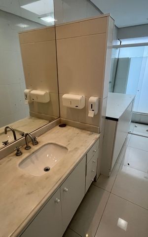 Casa para alugar com 1000m², 3 quartos e 5 vagasBanheiro da Clínica 