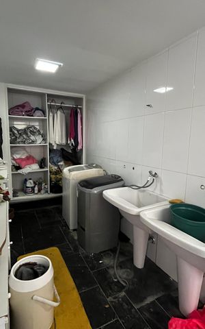 Casa para alugar com 1000m², 3 quartos e 5 vagasÁrea de serviço