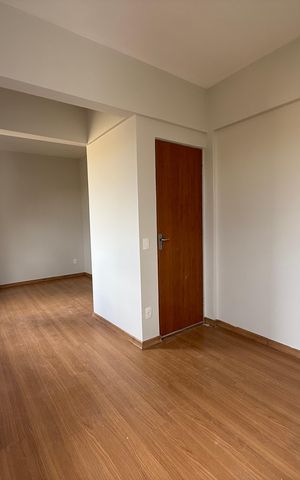 Apartamento à venda com 130m², 3 quartos e 4 vagas