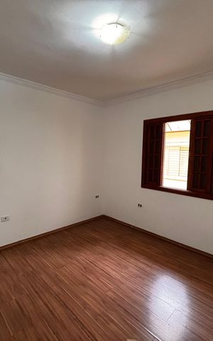 Casa à venda com 180m², 3 quartos e 5 vagas Casa à venda com 180m², 3 quartos e 5 vagasSuíte 2