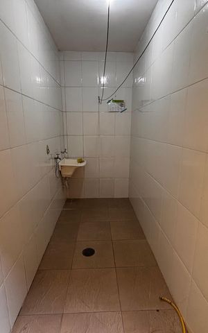 Casa à venda com 180m², 3 quartos e 5 vagas Casa à venda com 180m², 3 quartos e 5 vagasLavanderia