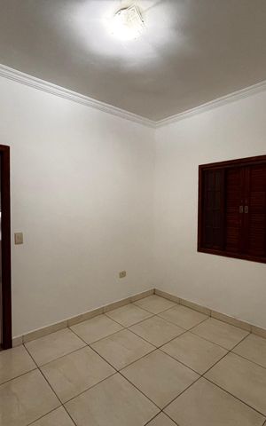 Casa à venda com 180m², 3 quartos e 5 vagas Casa à venda com 180m², 3 quartos e 5 vagasQuarto