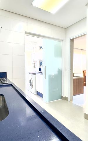 Apartamento para alugar com 116m², 2 quartos e 2 vagas Apartamento para alugar com 116m², 2 quartos e 2 vagasCozinha