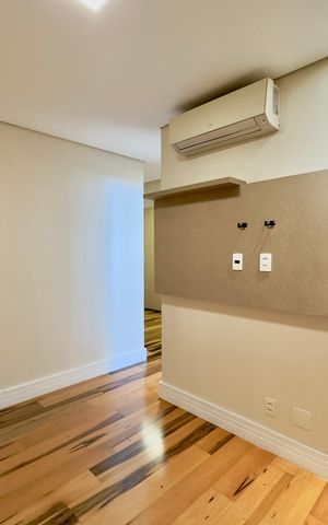 Apartamento para alugar com 116m², 2 quartos e 2 vagas Apartamento para alugar com 116m², 2 quartos e 2 vagasSuite