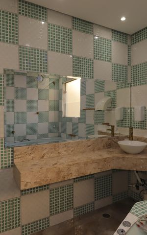 Casa para alugar com 454m², 4 quartos e 8 vagasBanheiro da Suíte