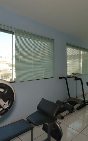 Casa para alugar com 454m², 4 quartos e 8 vagasAcademia