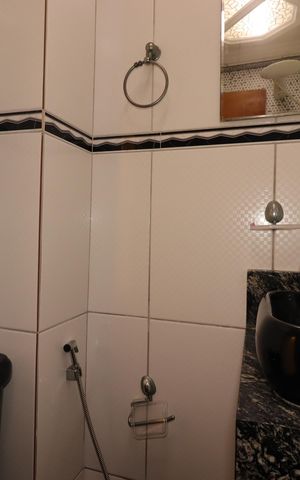 Casa para alugar com 454m², 4 quartos e 8 vagasLavabo