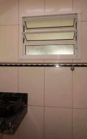 Casa para alugar com 454m², 4 quartos e 8 vagasLavabo