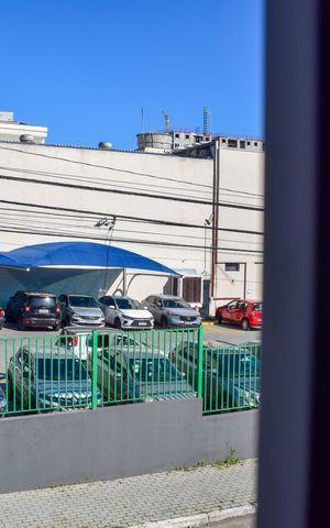 Casa à venda com 125m², 3 quartos e 1 vaga Casa à venda com 125m², 3 quartos e 1 vagaVaranda
