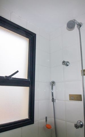 Apartamento para alugar com 70m², 2 quartos e 1 vaga Apartamento para alugar com 70m², 2 quartos e 1 vagaBanheiro da Suíte 1