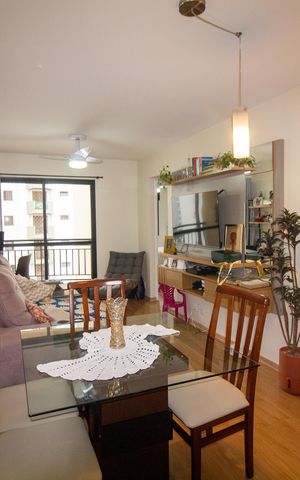 Apartamento para alugar com 70m², 2 quartos e 1 vaga Apartamento para alugar com 70m², 2 quartos e 1 vagaSala / Sala de Jantar