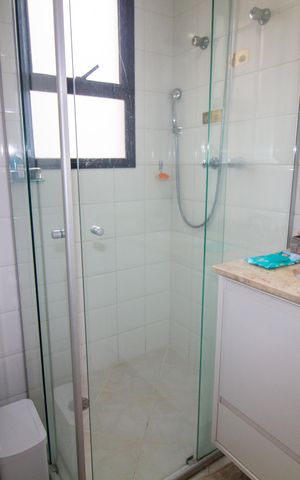 Apartamento para alugar com 70m², 2 quartos e 1 vaga Apartamento para alugar com 70m², 2 quartos e 1 vagaBanheiro da Suíte 1