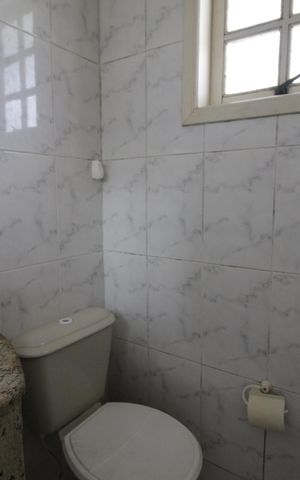 Casa de condomínio à venda com 88m², 2 quartos e 2 vagasBanheiro da Suíte 2