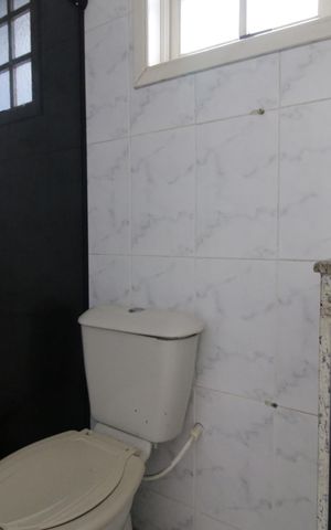 Casa de condomínio à venda com 88m², 2 quartos e 2 vagasBanheiro da Suíte 1