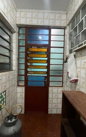 Casa à venda com 116m², 2 quartos e 1 vaga