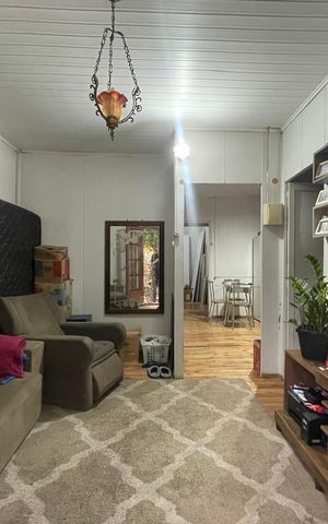 Casa à venda com 116m², 2 quartos e 1 vaga