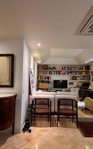 Apartamento à venda com 121m², 3 quartos e 1 vaga Apartamento à venda com 121m², 3 quartos e 1 vagaSala